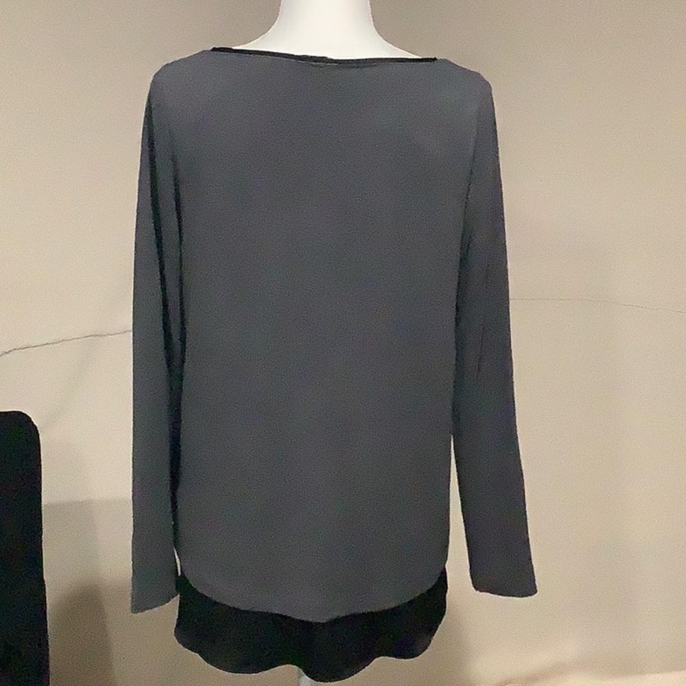 WHBM Gray tunic top M - Picture 2 of 4